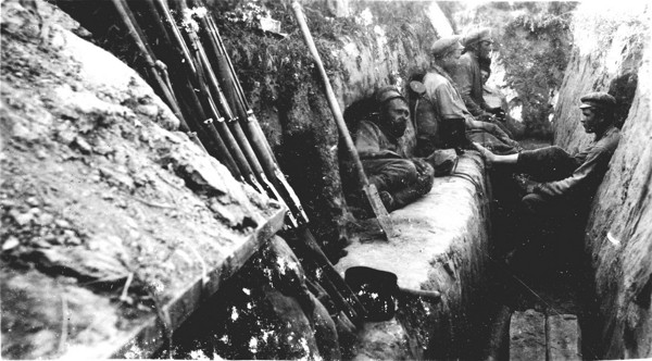 На отдыхе. Лето 1917 года / Фото: ПРЕДОСТАВЛЕНО М.ЗОЛОТАРЕВЫМ
