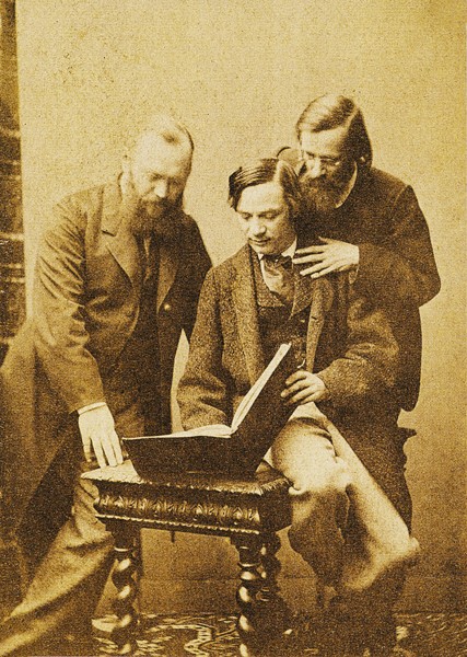 А.Н. Островский, И.Ф. Горбунов и А.Н. Майков. Фотография С.Л. Левицкого. 1860-е годы / Фото: ПРЕДОСТАВЛЕНО М.ЗОЛОТАРЕВЫМ