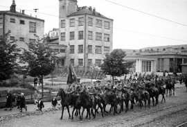 Конные части Красной Армии на улицах Москвы