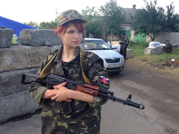 Девушка из российской интербригады в Донбассе