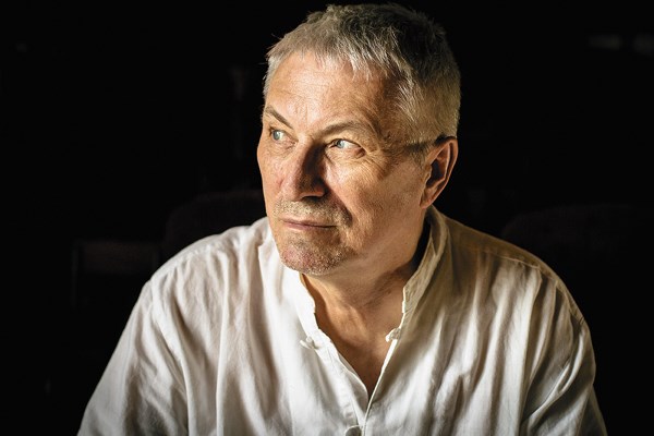 Vladimir Bondarenko believes the poet did not come to Russia in the 1990s because of the tragic love story / Photo: Oleg Yakovlev