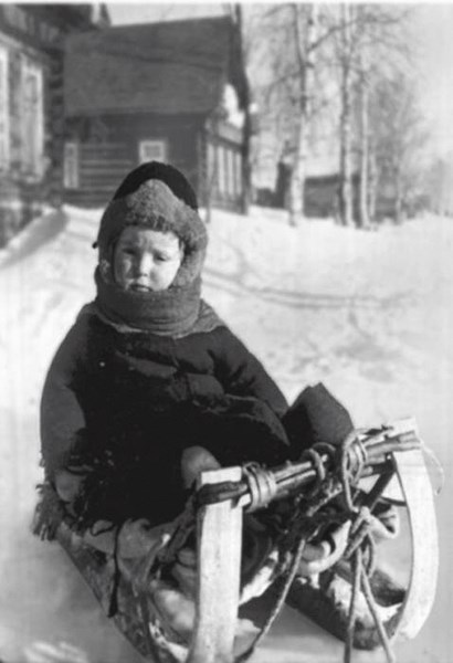 Little Joseph is sledging down the hill / Photo provided by the author