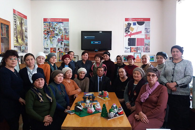 Учителя русского языка в Киргизии продолжают повышать квалификацию 
