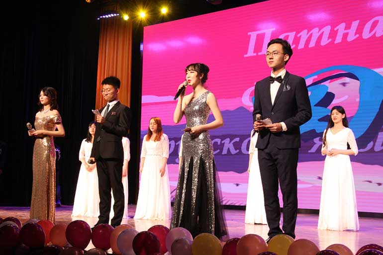 XV фестиваль русского языка в Пекине завершился гала-концертом