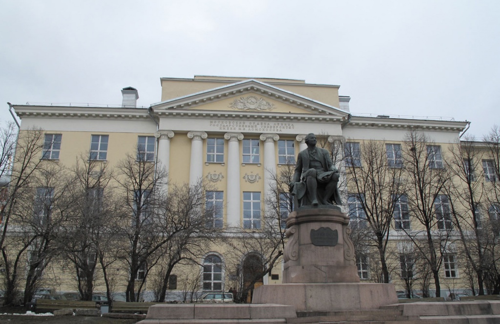 Университет имени ломоносова в санкт петербурге