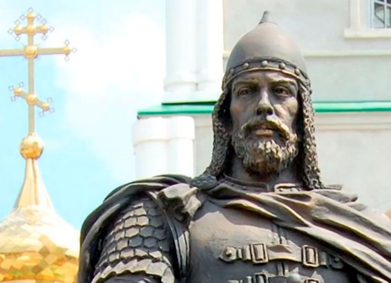Памятник Александру Невскому открыли в Алма-Ате