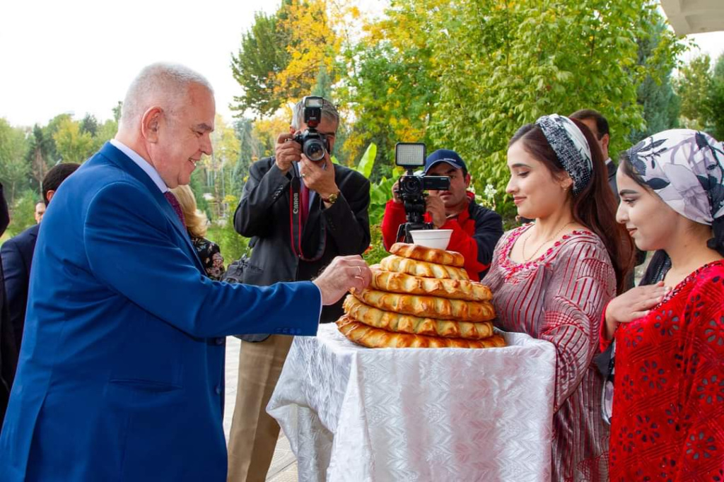 Общество дружбы Россия Таджикистан 1.jpg