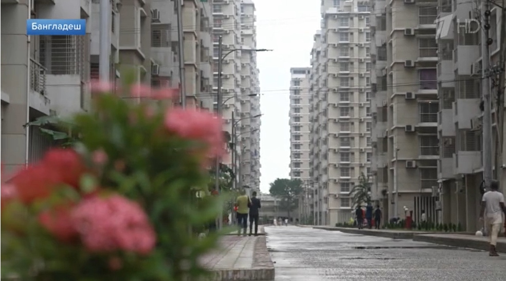 Бангладеш. Фото: стоп-кадр / 1tv.ru###https://www.1tv.ru/news/2023-10-05/462663-vladimir_putin_prinyal_uchastie_v_tseremonii_zavoza_yadernogo_topliva_na_aes_ruppur