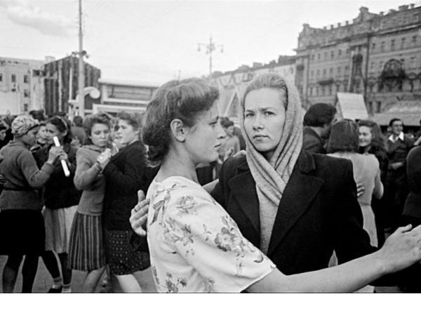 Фото: Джон Стейнбек. "Русский дневник", фотограф Роберт Капа