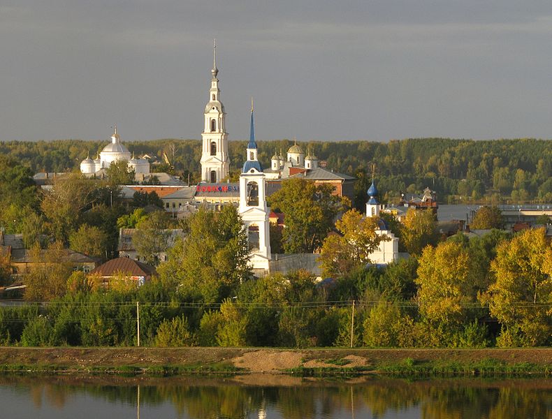 Исторический центр Кинешмы### https://commons.wikimedia.org/wiki/File:Исторический_центр_Кинешмы.JPG