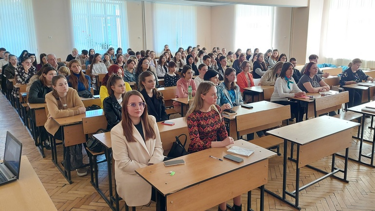 Профессор из Москвы прочитал молдавским студентам лекцию по антропологической лингвистике