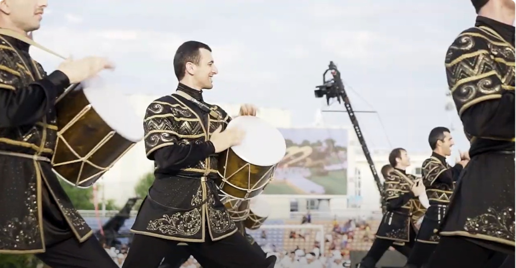 Российские ансамбли выступили на фестивале народных танцев в Турции