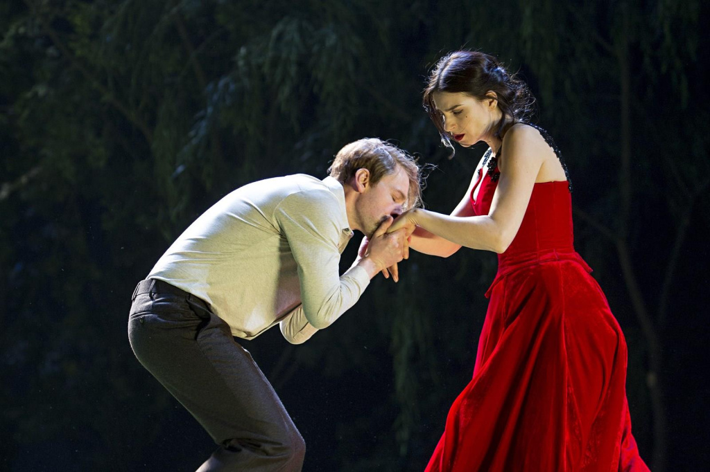 «Евгений Онегин» в берлинском музыкальном театре «Комише опер» 