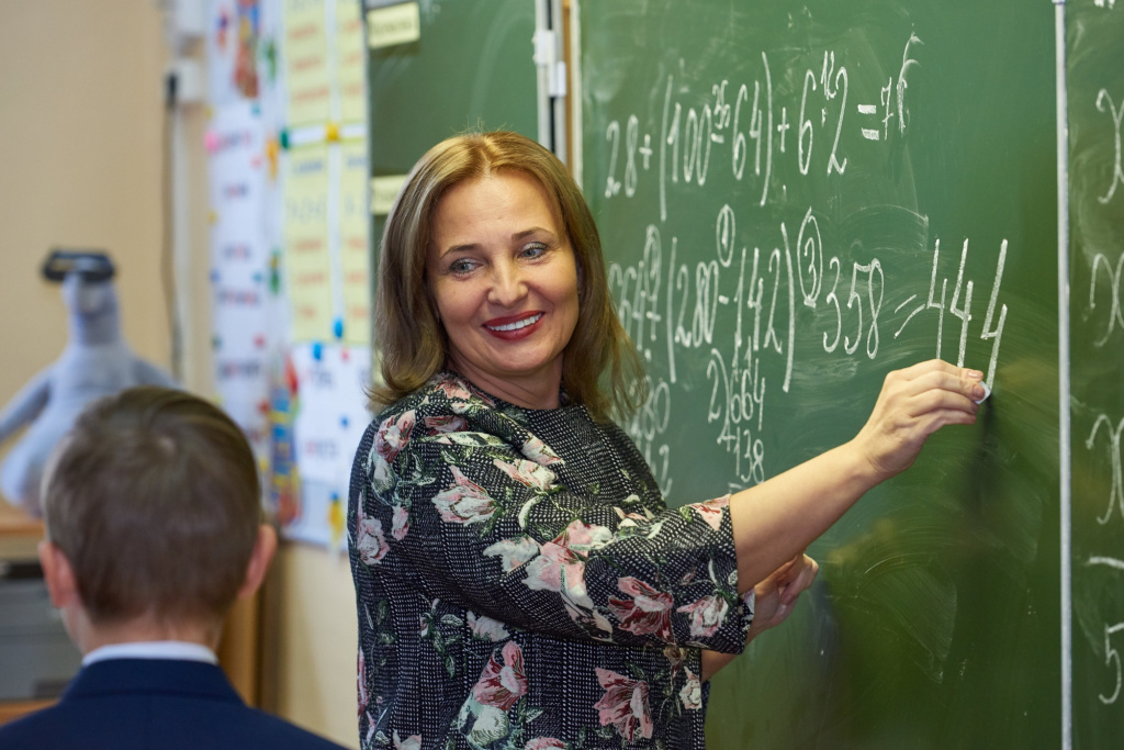 Более ста российских учителей отправятся в Таджикистан в следующем учебном году
