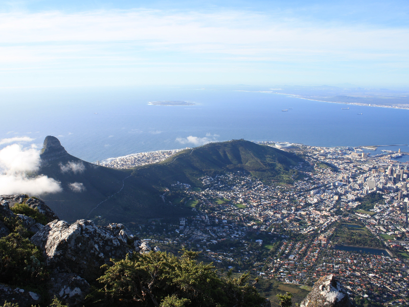 Кейптаун, Южная Африка. Фото: Hippopx###https://www.hippopx.com/en/cape-town-south-africa-mountain-city-scenic-africa-landmark-396682