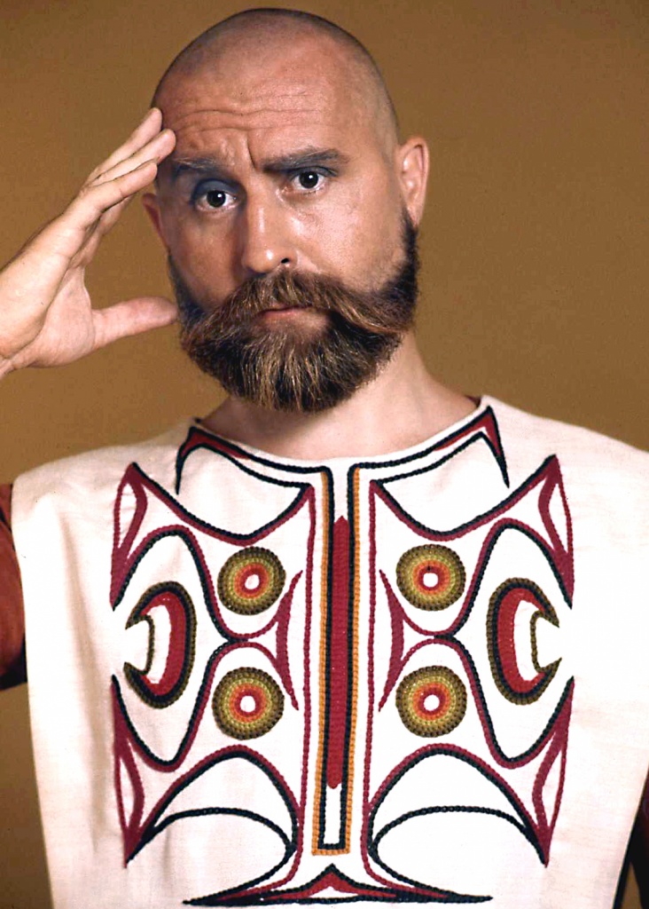 Зелькин в вышитой супругой рубашке для сцены - Монреаль, 1970