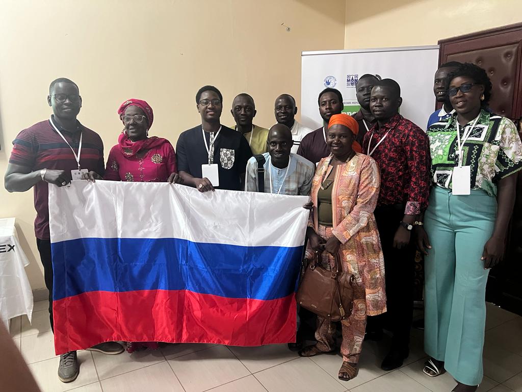 День русского языка с преподавтелями Дакара