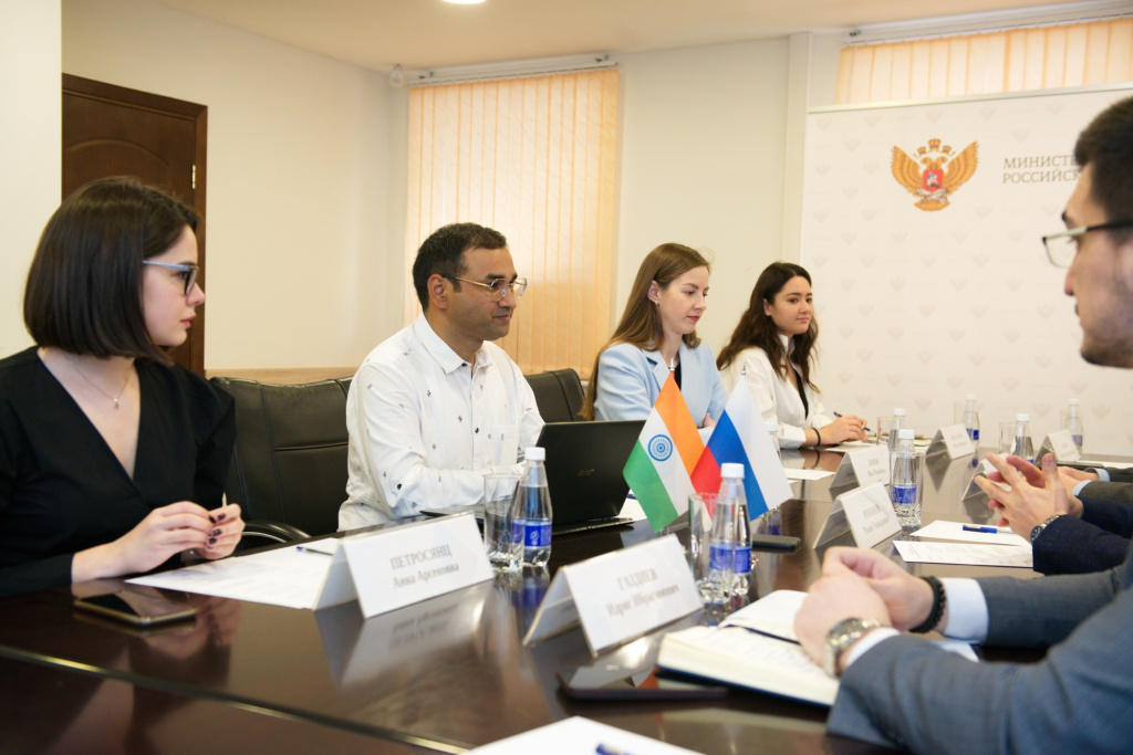 Россия приняла у Индии эстафету программы «Народы БРИКС выбирают жизнь»