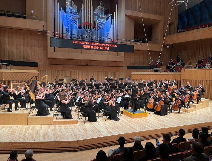 Российский национальный молодёжный симфонический оркестр впервые выступил в Харбине