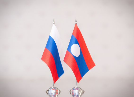 Фото: пресс-служба Минпросвещения России / edu.gov.ru (CC BY 4.0)###https://edu.gov.ru/press/8451/prezident-laosa-stal-pochetnym-doktorom-gercenovskogo-universiteta/ Фото: пресс-служба Минпросвещения России / edu.gov.ru (CC BY 4.0)###https://edu.gov.ru/press/8451/prezident-laosa-stal-pochetnym-doktorom-gercenovskogo-universiteta/