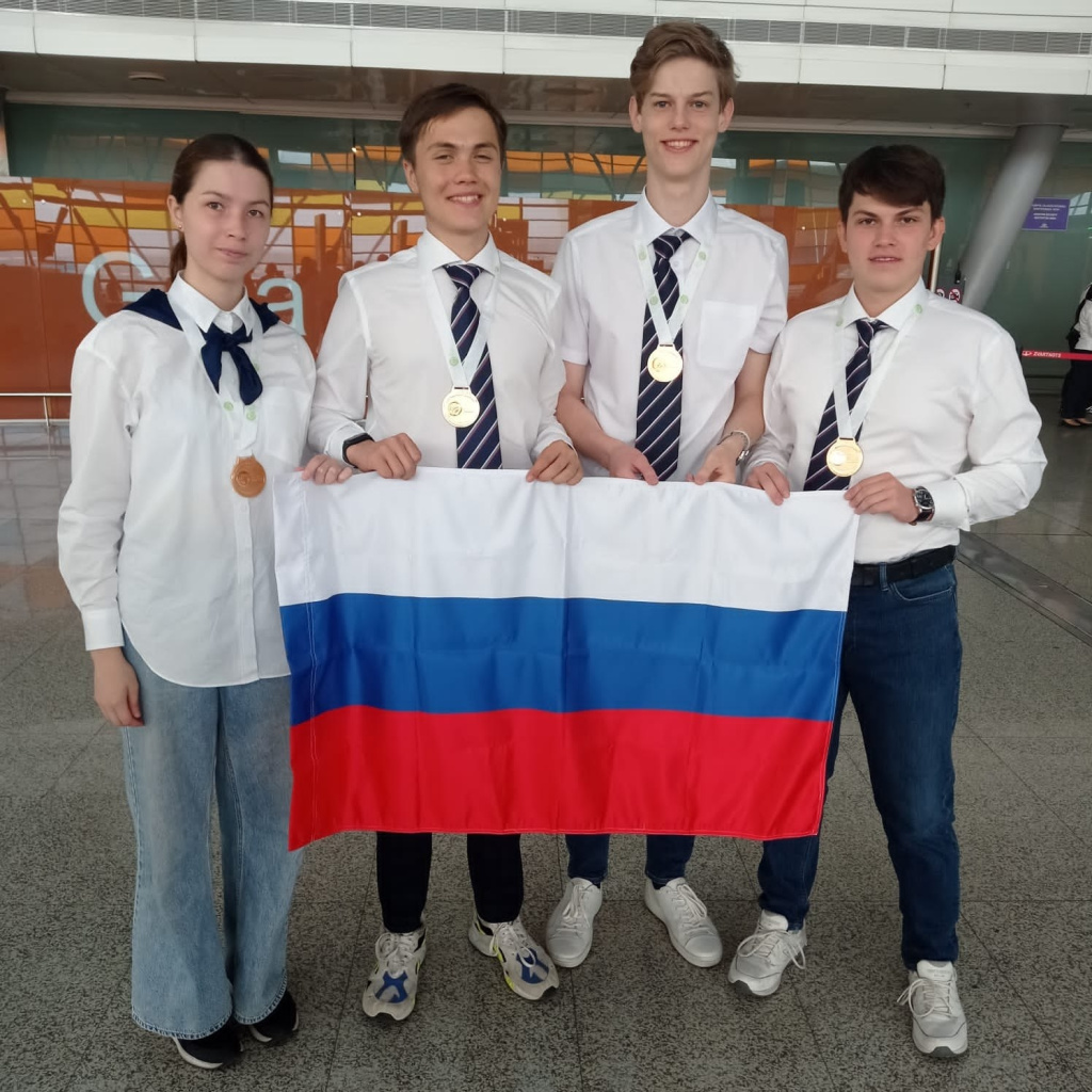 Российская команда на Международной билогической олимпиаде, 2022 г. Фото: Биологический факультет МГУ имени М.В.Ломоносова \ ВКонтакте###https://vk.com/biofak_msu