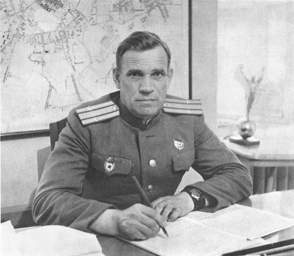 Командир советского гарнизона в чешском городе Оломоуц (Olomouc) подполковник Латышев, май 1945 г. Источник фото: http://waralbum.ru