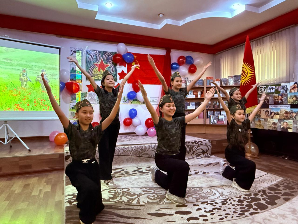 военн. танец.jpeg