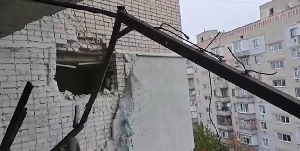 Фото: стоп-кадр / 1tv.ru###https://www.1tv.ru/news/2022-10-07/439150-v_hersonskoy_oblasti_ukrainskie_boeviki_obstrelyali_avtobus