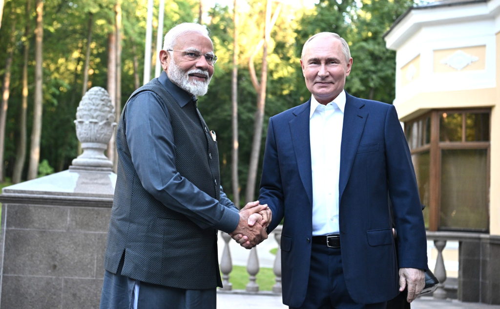 Владимир Путин и Нарендра Моди договорились продвигать русский язык в Индии