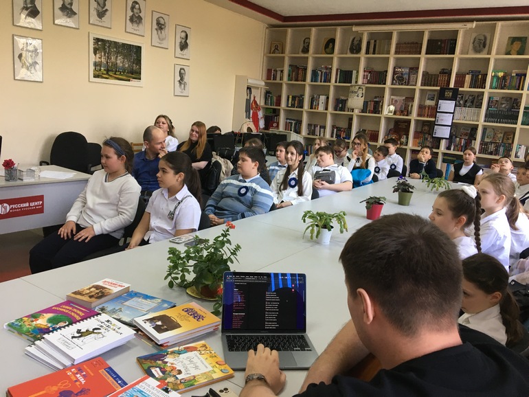 Молдавские пятиклассники узнали о Всемирном фестивале молодёжи и студенческой жизни