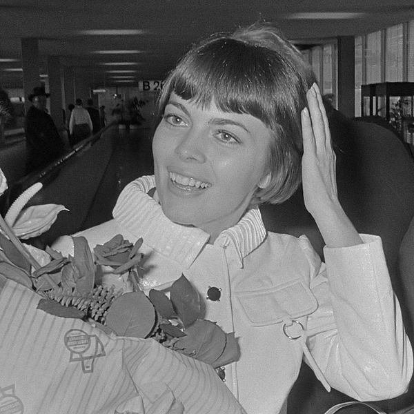 Мирей Матьё, 1970 г. Фото: Wikimedia Commons### https://commons.wikimedia.org/wiki/File:Mireille_Mathieu_(1970).jpg