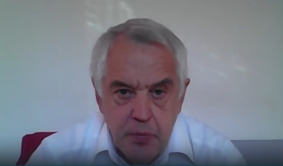 Александр Гапоненко — писатель, журналист, редактор. Доктор экономики (Ph.D), профессор. Латвийский общественный деятель. Активный борец за права русскоязычных в Латвии. Фото: стоп-кадр / Голос Германии / rutube.ru###https://rutube.ru/video/5cf5cf0033d86536ffd6ebc73c1c6d29/ Александр Гапоненко — писатель, журналист, редактор. Доктор экономики (Ph.D), профессор. Латвийский общественный деятель. Активный борец за права русскоязычных в Латвии. Фото: стоп-кадр / Голос Германии / rutube.ru###https://rutube.ru/video/5cf5cf0033d86536ffd6ebc73c1c6d29/