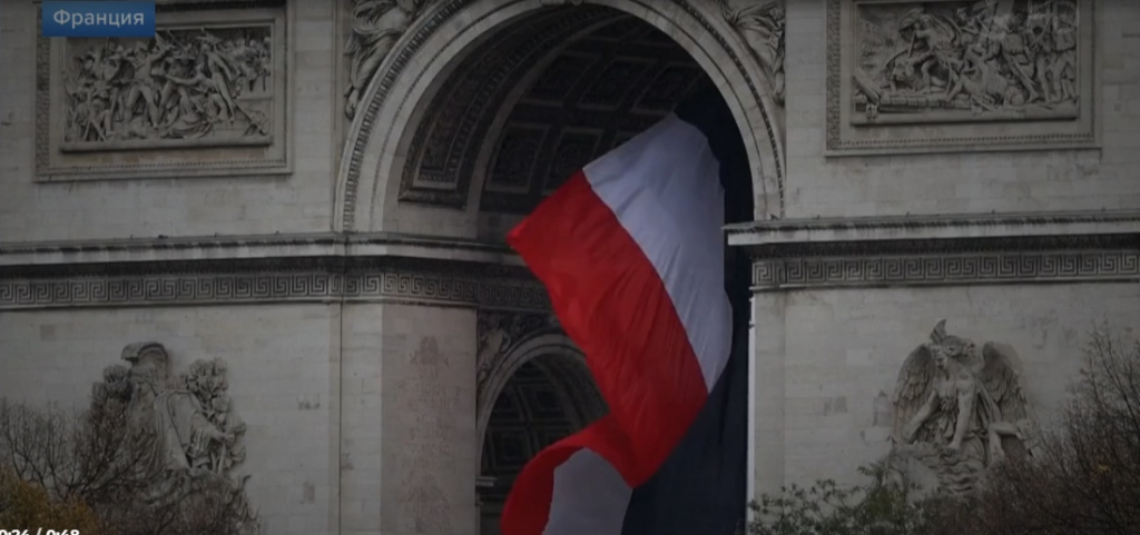 Фото: стоп-кадр / Первый канал / 1tv.ru###https://www.1tv.ru/news/2025-12-13/528498-intriga_vokrug_vstrechi_ssha_ukrainy_i_evrotroyki_po_mirnomu_uregulirovaniyu