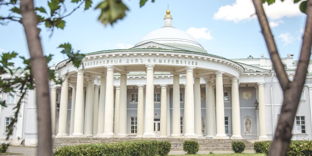 Административный корпус НИИ СП им. Н. В. Склифосовского. Фото: niioz.ru###https://niioz.ru/news/mezhdunarodnyy-den-pamyatnikov-sheremetevskaya-bolnitsa/