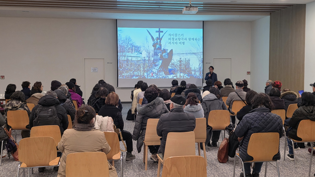 Лекция в галерее Cartina Collection 