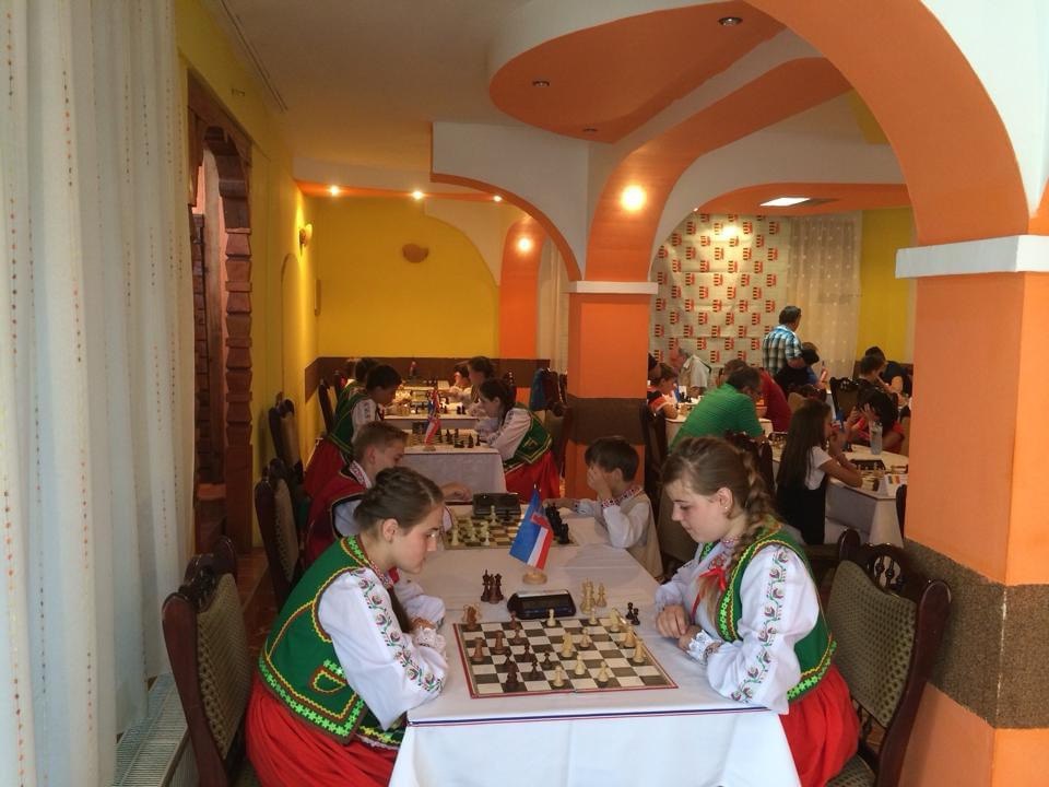 Общиной подкарпатских русинов в Румынии открыт русский шахматный клуб