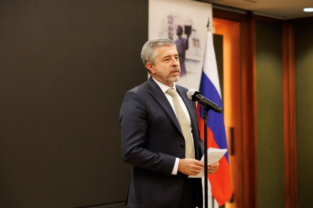 Посол РФ в РК_Г.В. Зиновьев.jpg