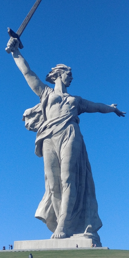Монумент «Родина-мать зовёт!» – символ Волгограда