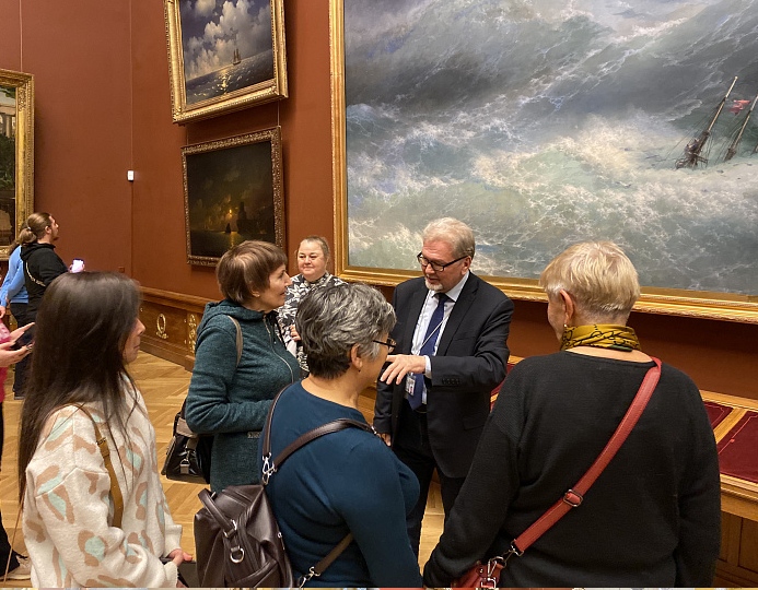Русский музей. Михайловский дворец. Фото: culture.gov.ru###https://culture.gov.ru/press/news/tvorcheskie_kollektivy_mariupolya_poznakomilis_s_shedevrami_kollektsii_russkogo_muzeya_/?sphrase_id=1175053