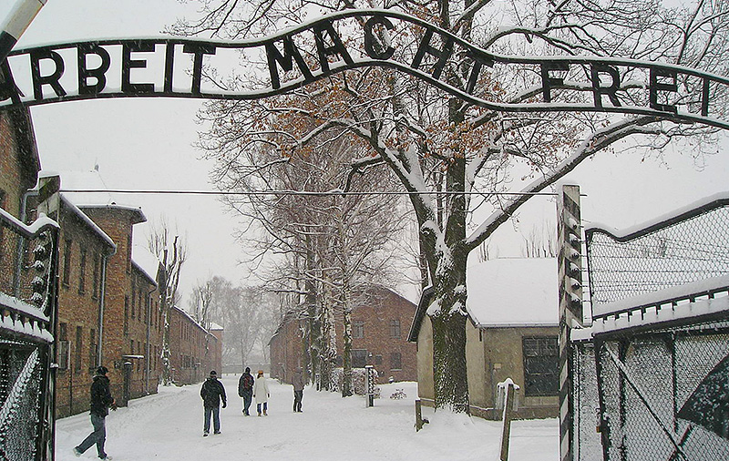 Ворота «Освенцима» 