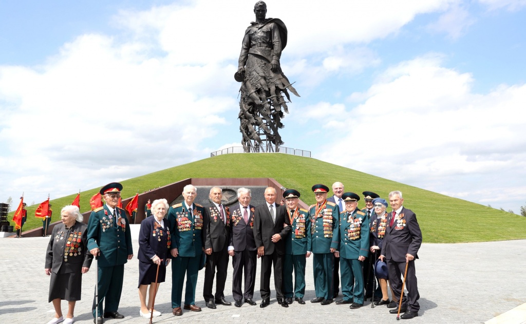 Фото: kremlin.ru###http://www.kremlin.ru/events/president/news/63585/photos/64185 Фото: kremlin.ru###http://www.kremlin.ru/events/president/news/63585/photos/64185