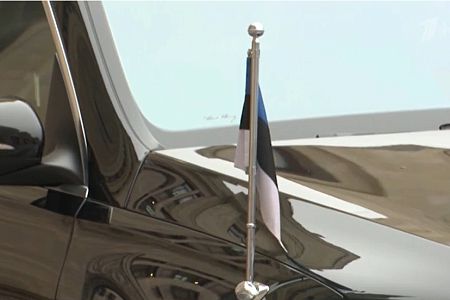 Таллин хочет ужесточить для россиян получение временного вида на жительство