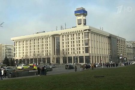 Русский язык остаётся на Украине языком общения, заявил политтехнолог