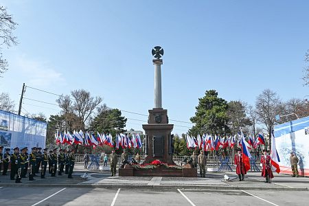 Крымчане отмечают годовщину воссоединения с Россией