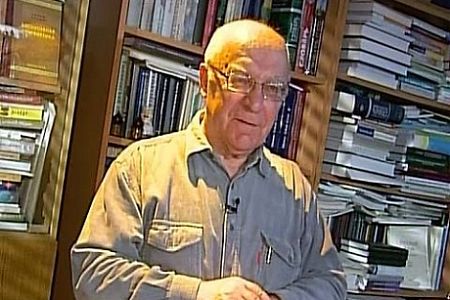 Леонид Крысин: Русский язык обладает счастливым свойством самоочищения