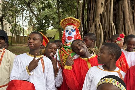 В Уганде завершилась смена детского лагеря «Росинка»