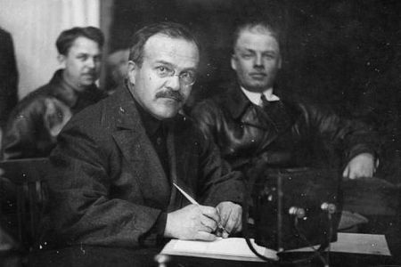 Незнаменитый Молотов