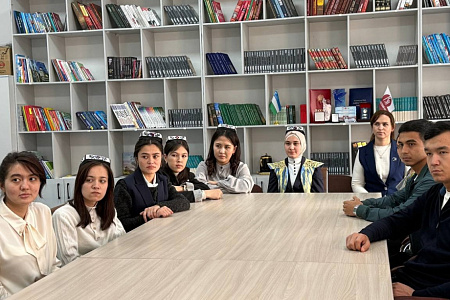 Ко Дню родного языка в Намангане и Калуге прошла онлайн-встреча «Эстафета языков»